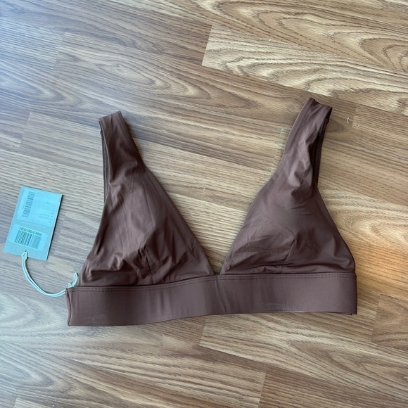 EVERLANE ReNew The Rosewood Triangle Bikini Top NWT - Picture 3 of 16